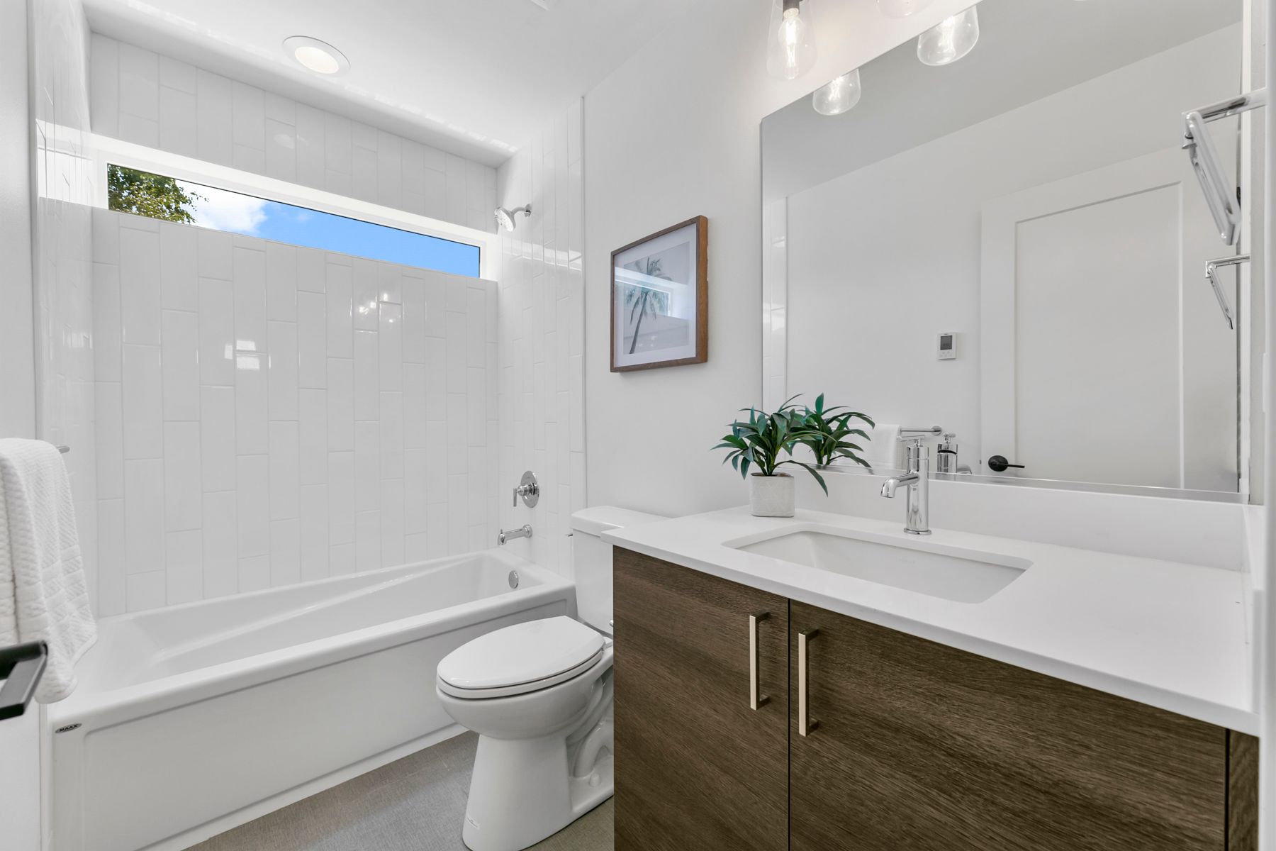 Queen Anne (6th),98109