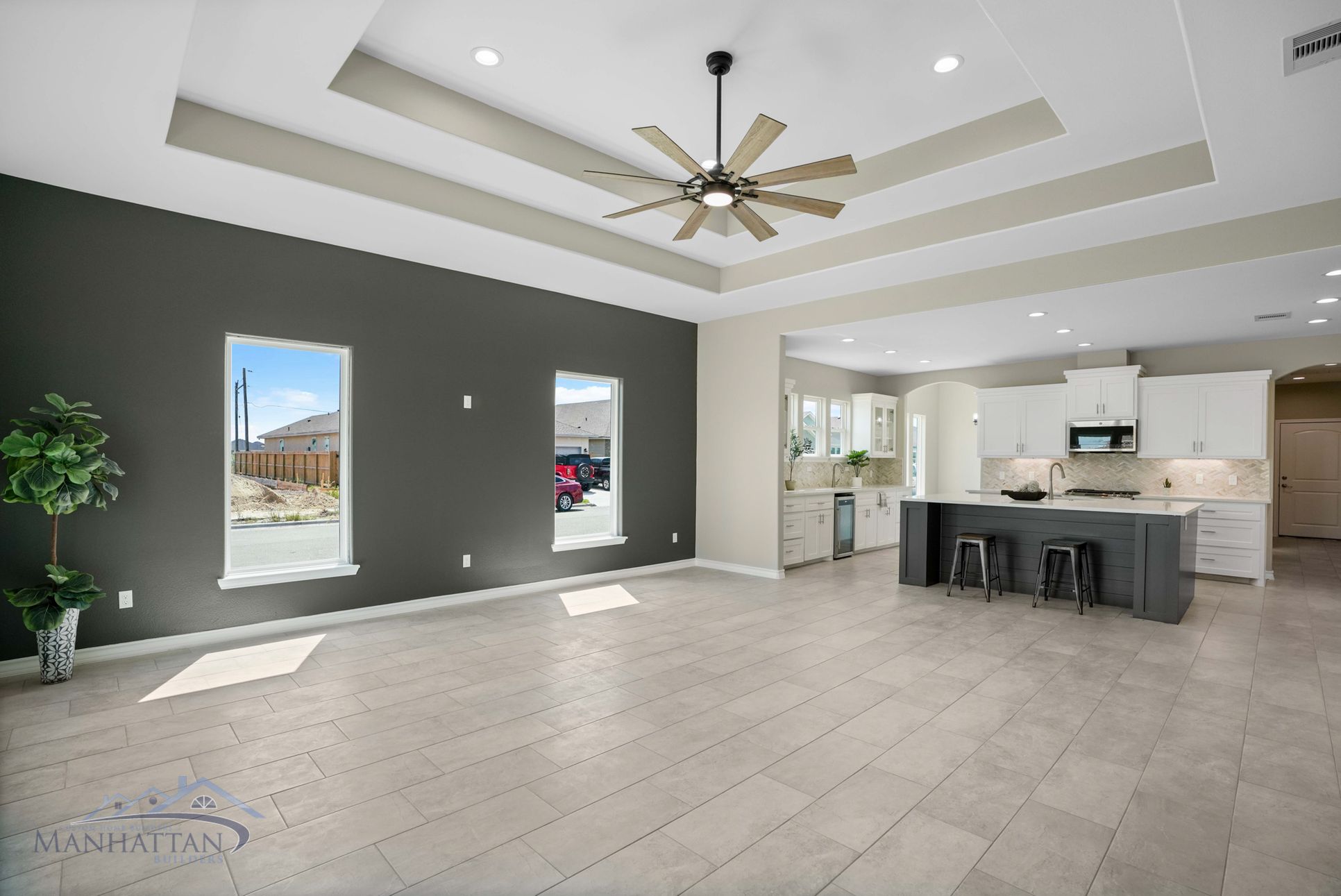 Manhattan Builders,78411