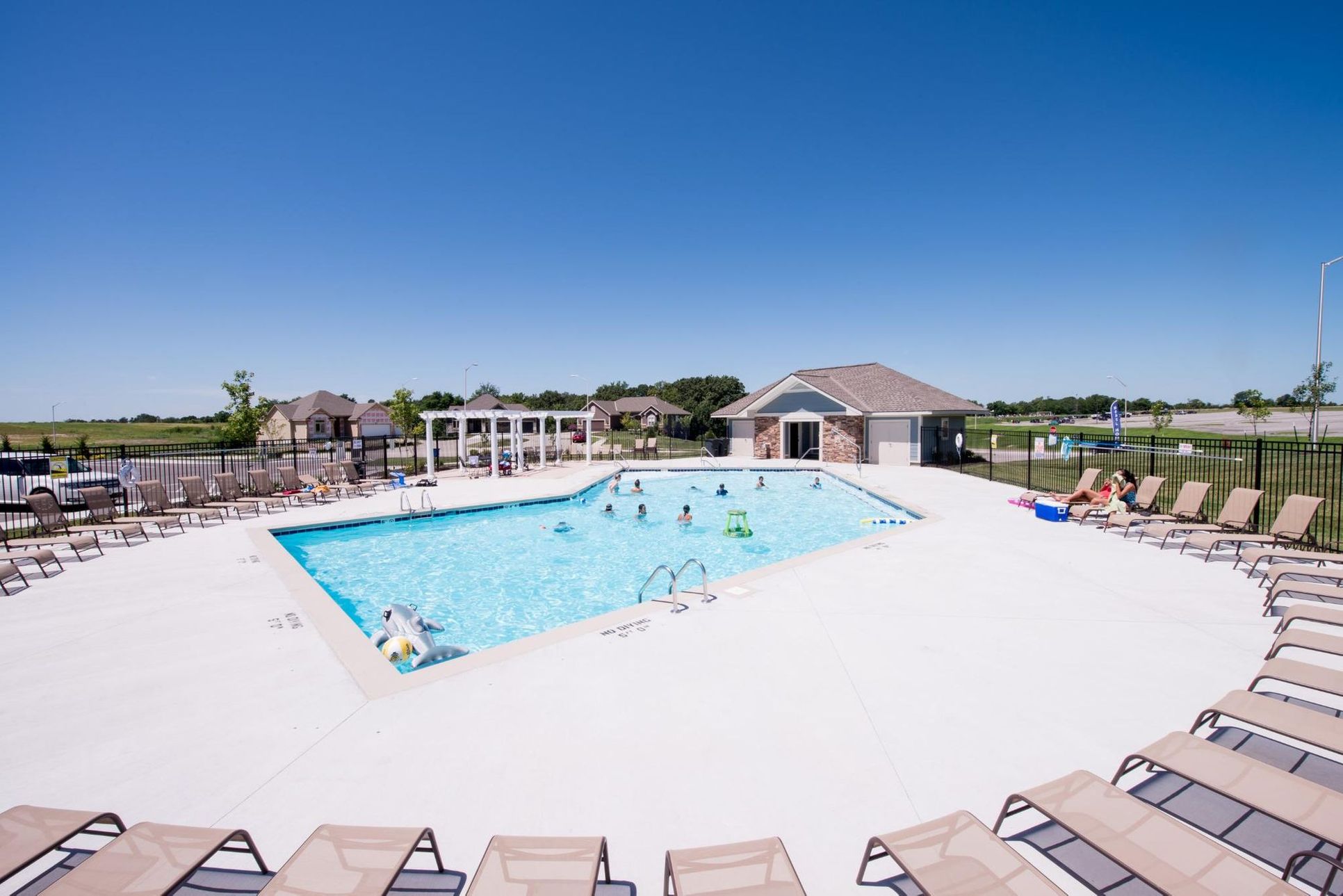 The Reserve At Riverstone,64153