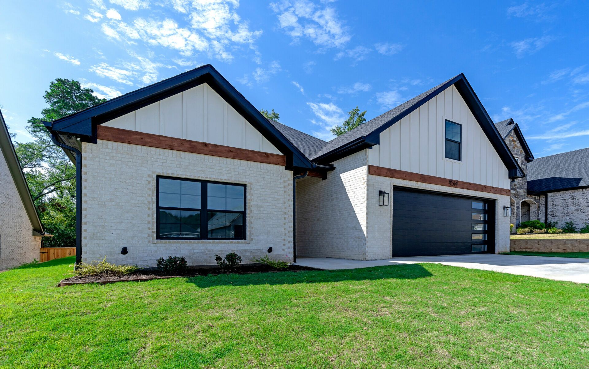 Lone Oak,75604