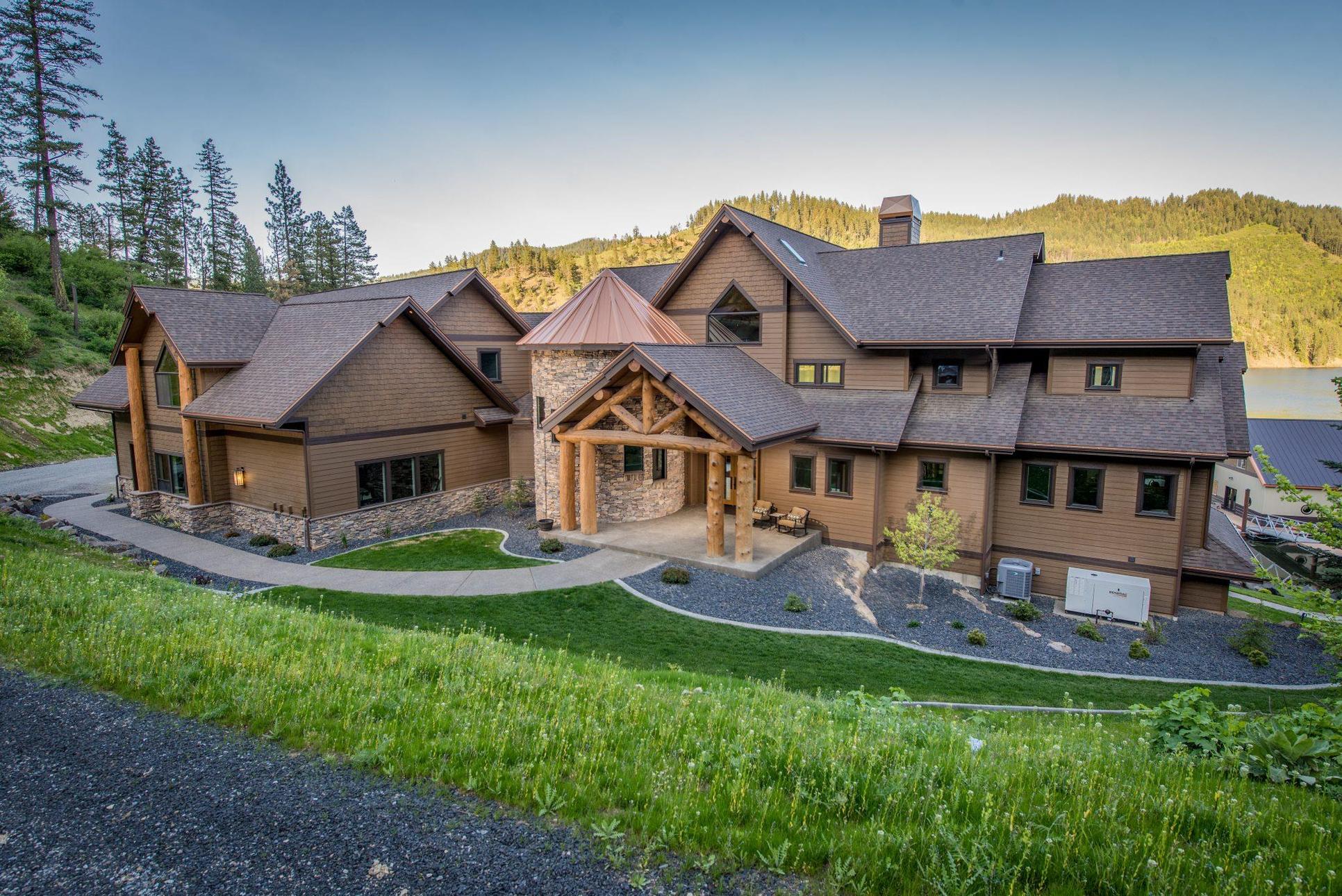 Aspen Homes, LLC,83814