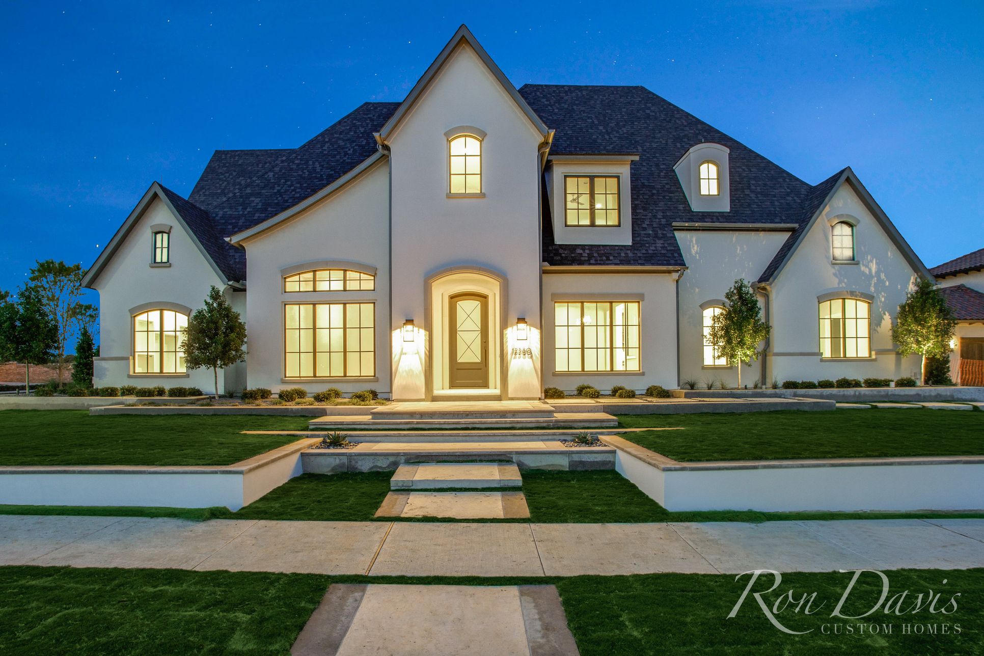 Newman Village,75034