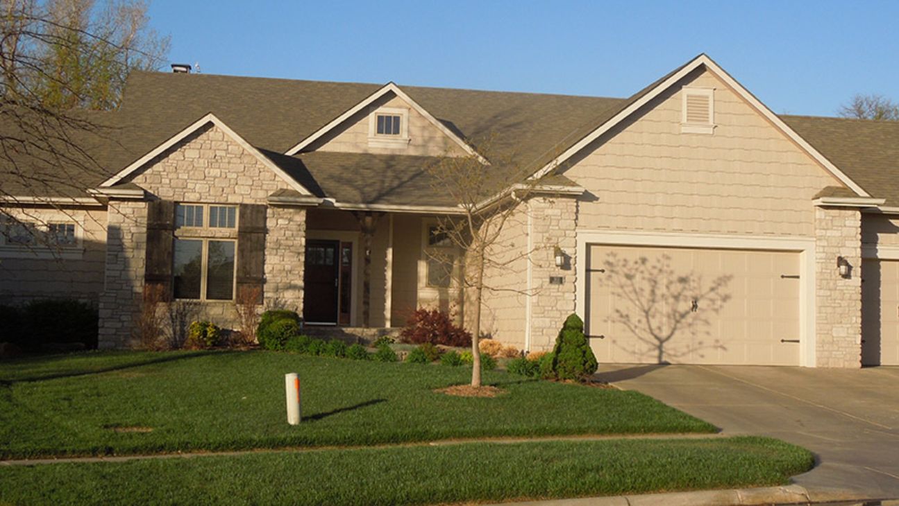 Chapman Custom Homes,67277