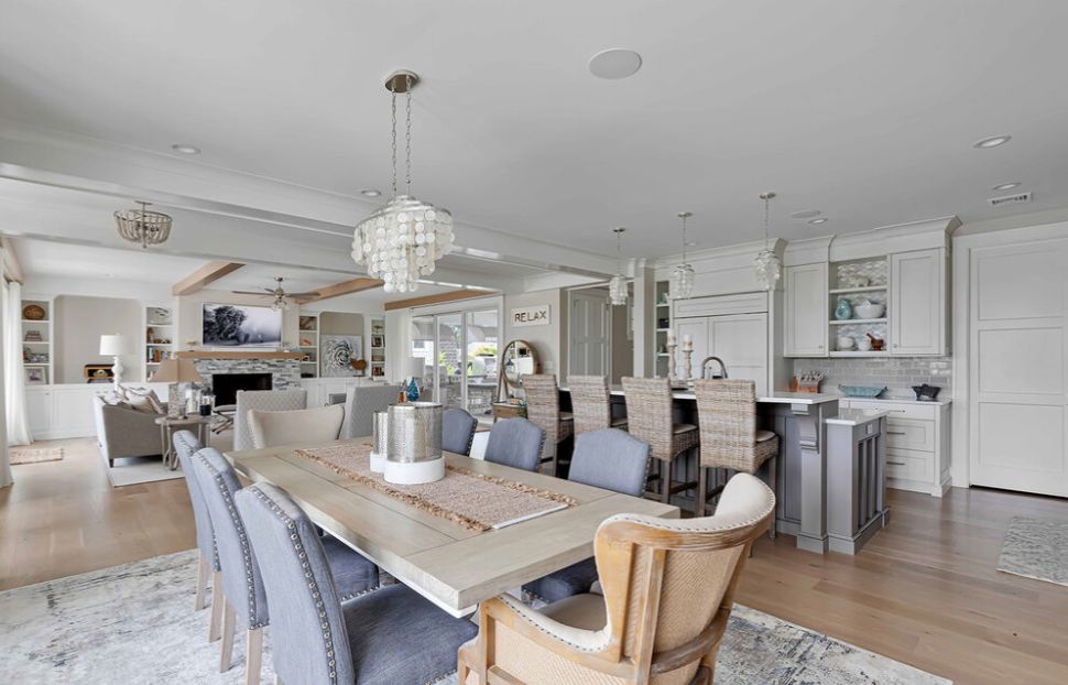 CMM Custom Homes,07719