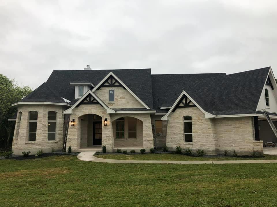 Hollywood Custom Homes,76842
