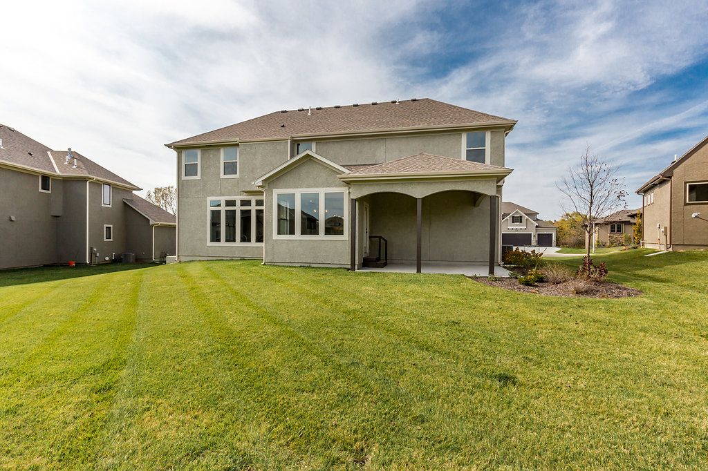 AZ Custom homes,66210