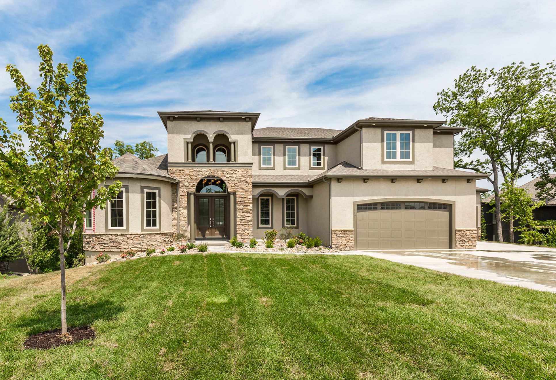 AZ Custom homes,66210