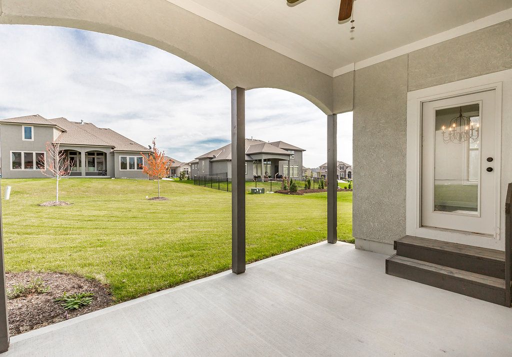 AZ Custom homes,66210