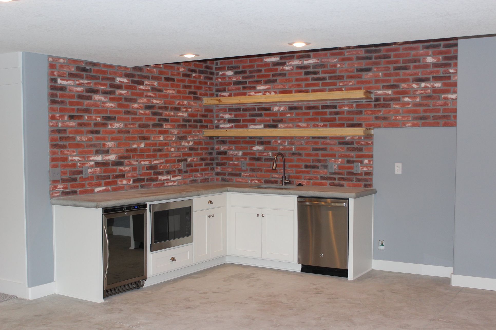 Mcfarland Custom Builders Inc.,64158