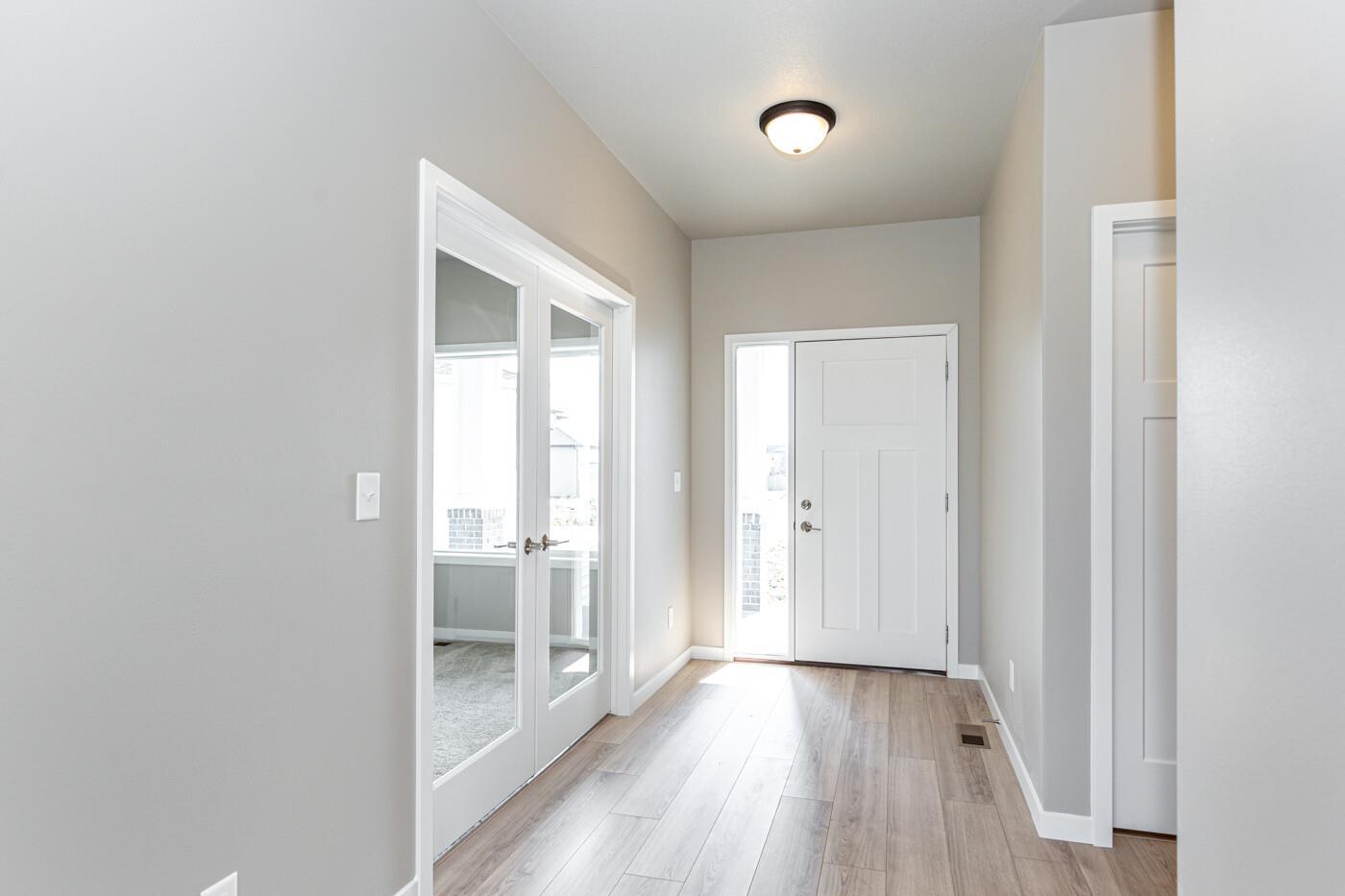Crofton Coves,58104