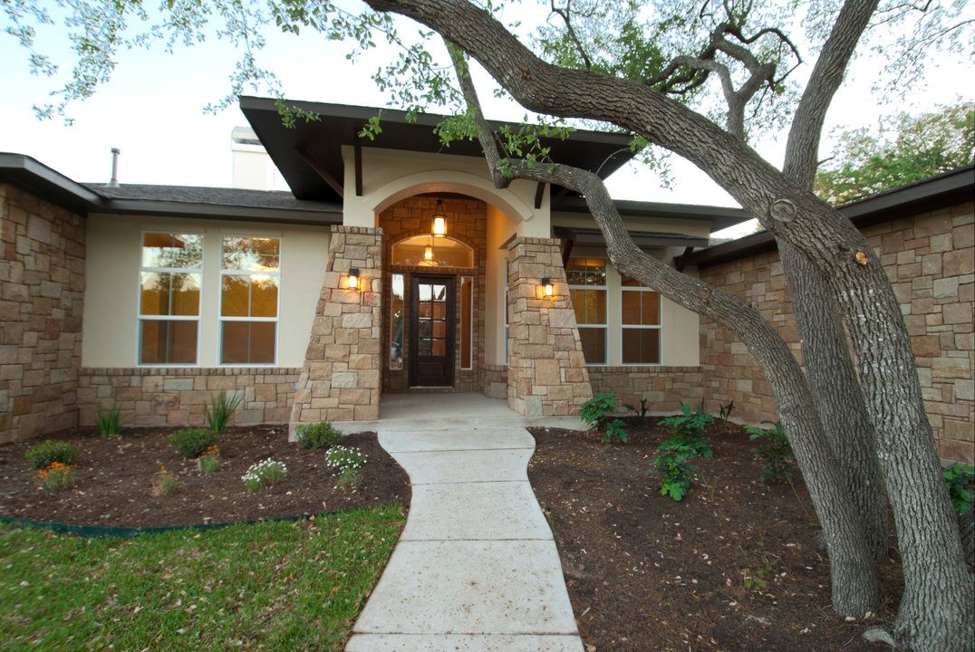 Nalle Custom Homes,78746