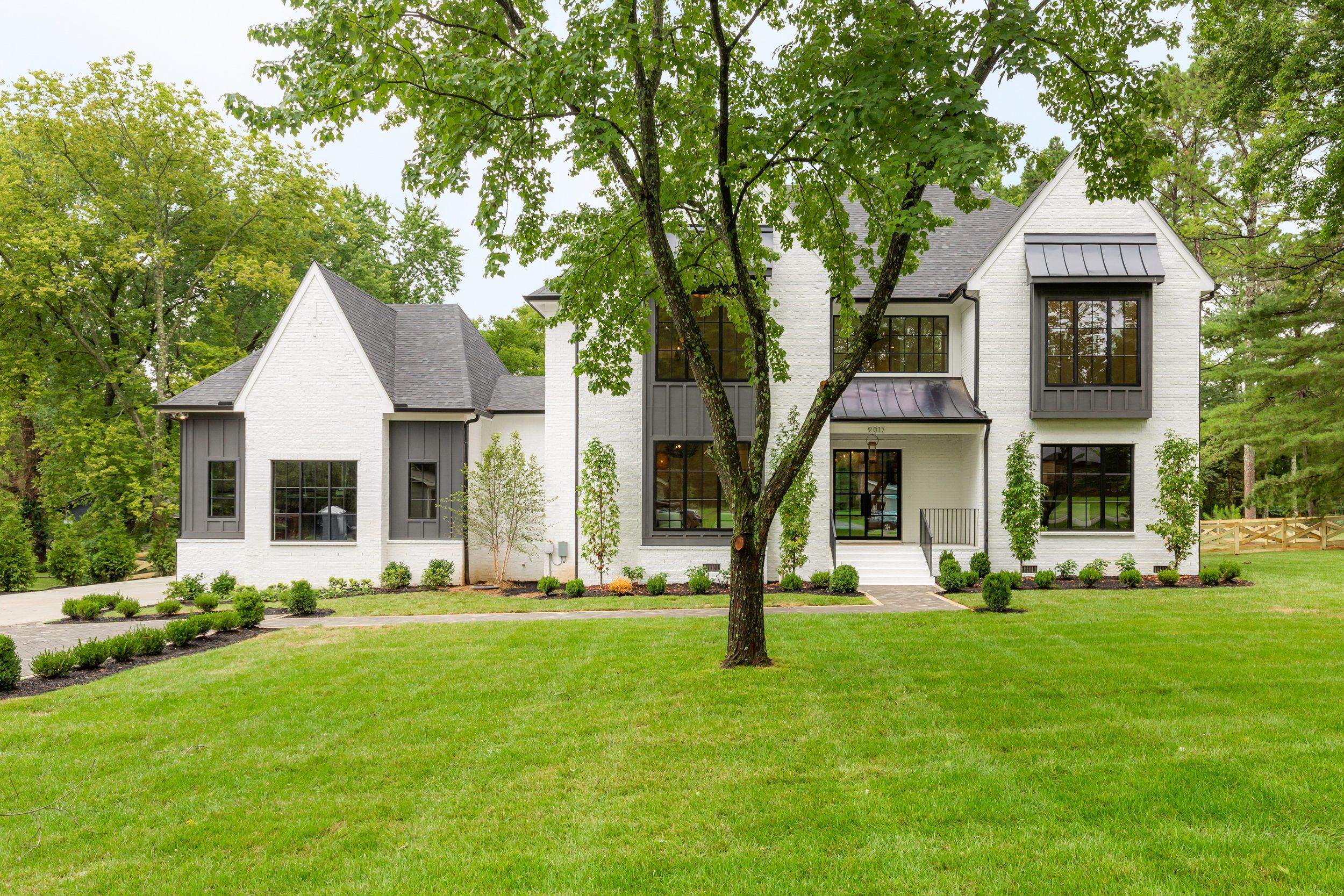 White Pines Building Group,37211