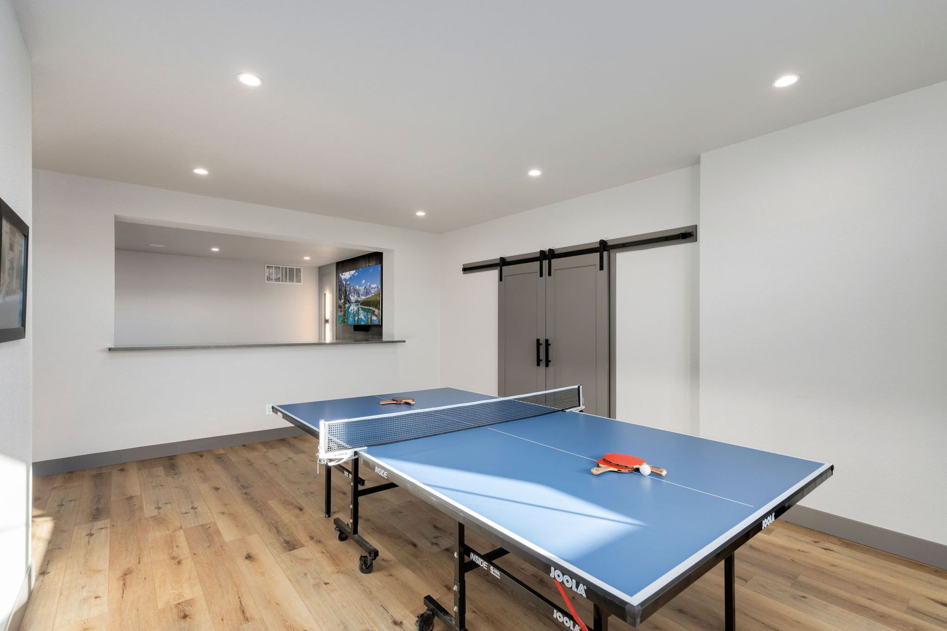 Dynamic Homes,80615