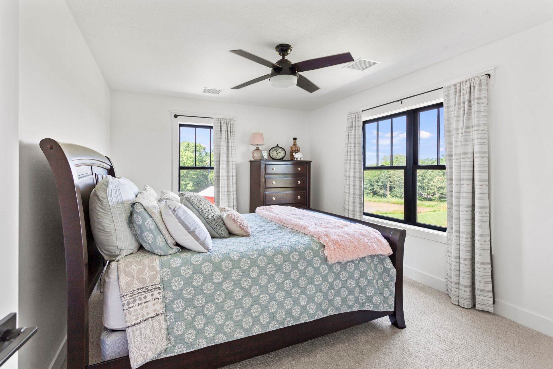 Owen Homes LLC,64155
