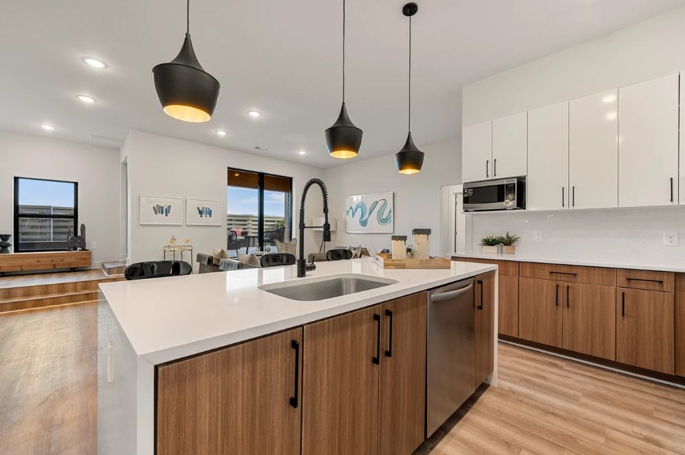 Pullman Flats,30317