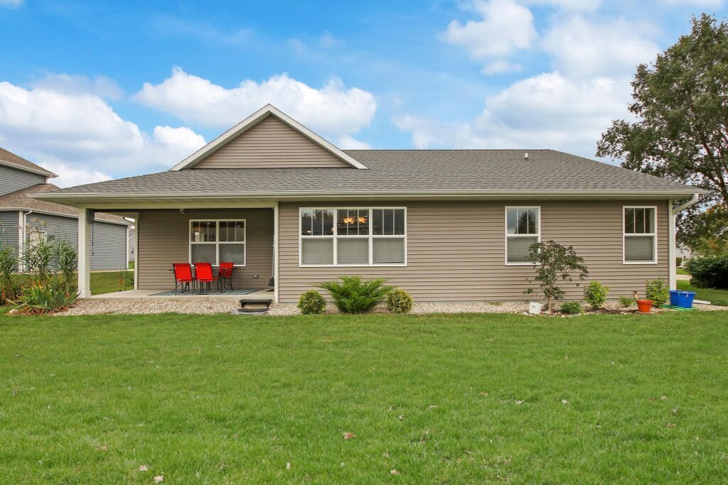 Huxhold Builders, LLC,53144