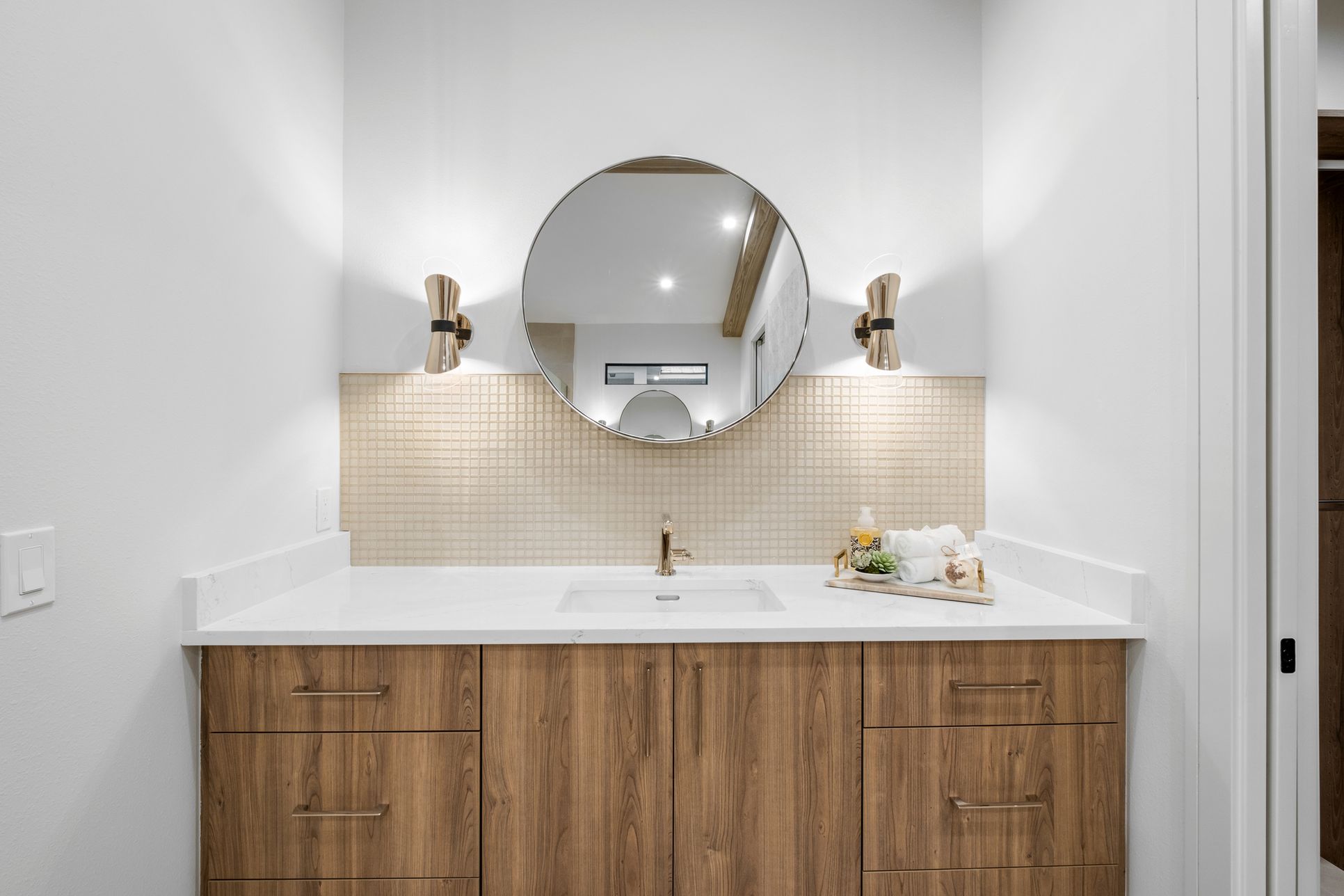 Harbor Home Builders,33950