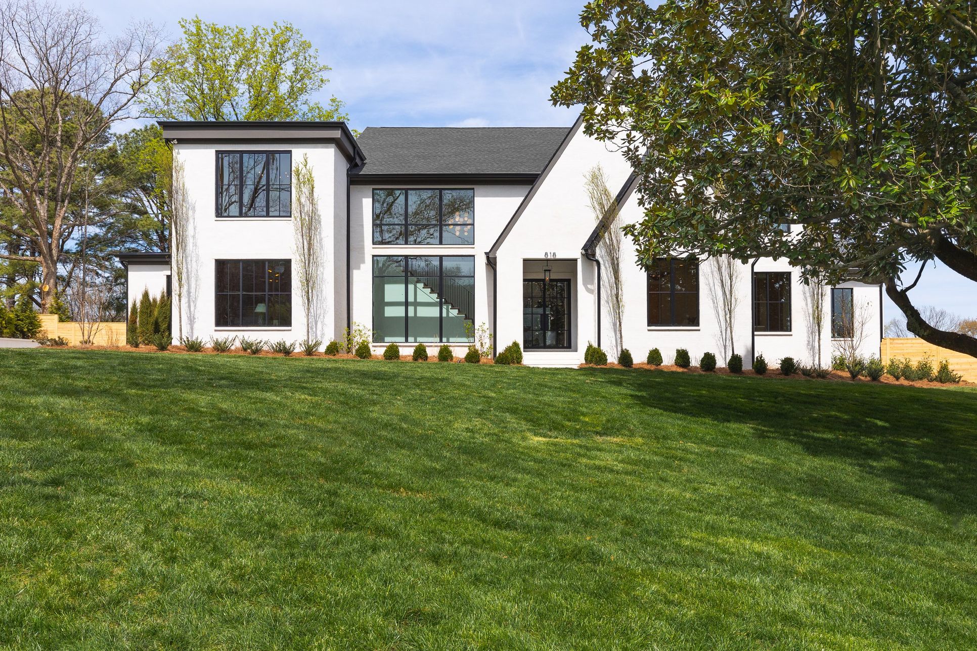 White Pines Building Group,37211