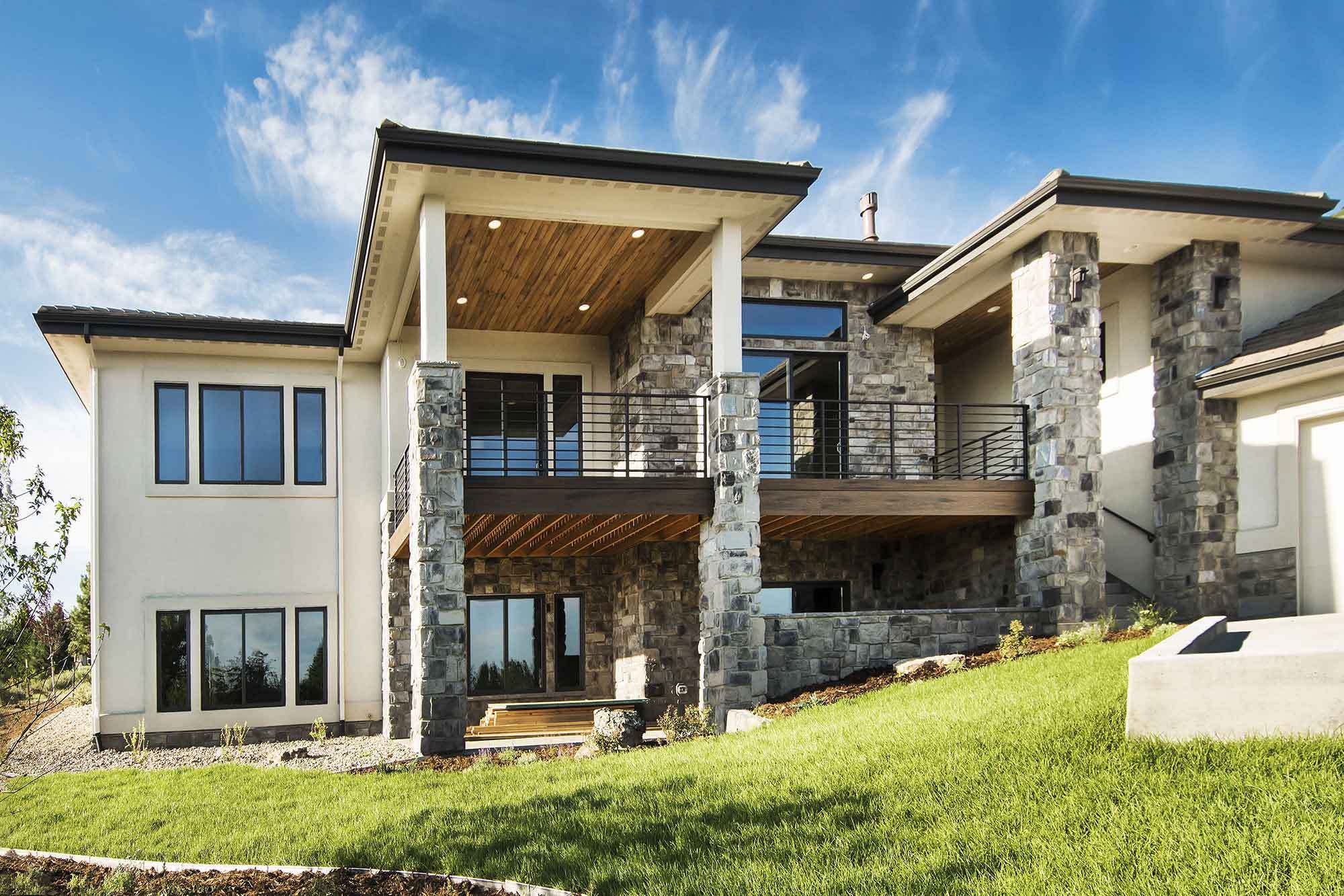 JW Luxury Homes,80134