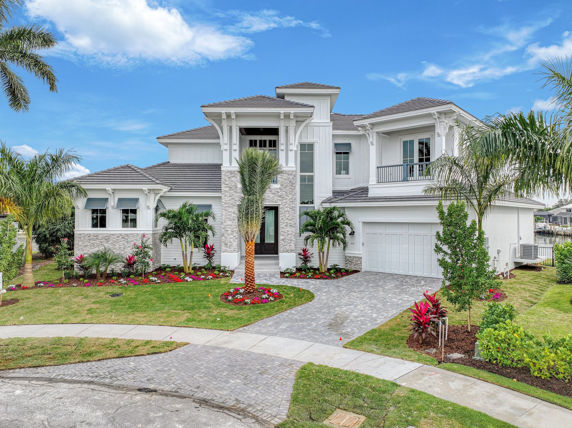 Aqua Custom Homes,34145