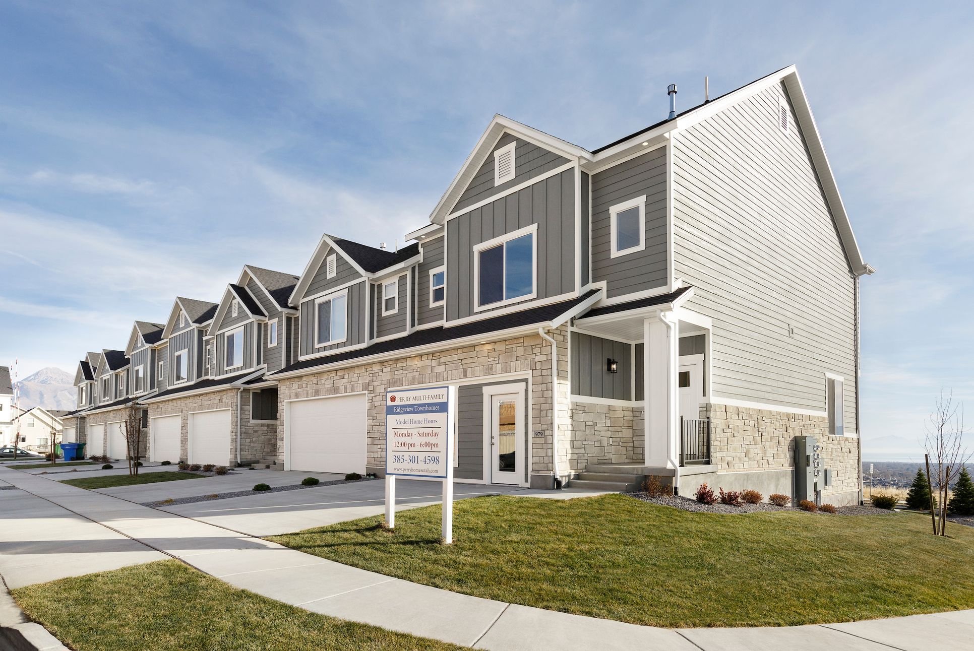Ridgeview,84043