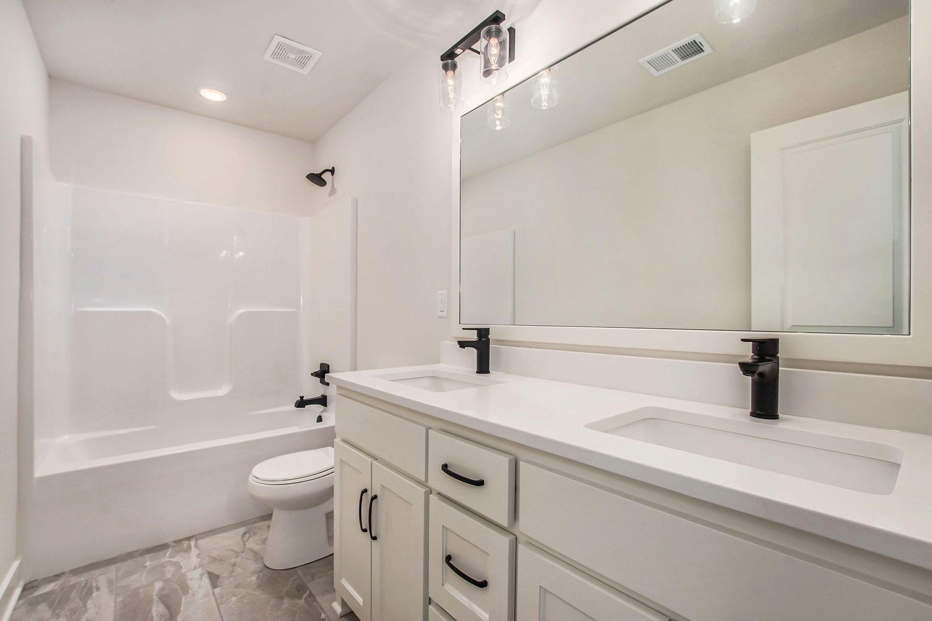 Northland Management & Construction,64152