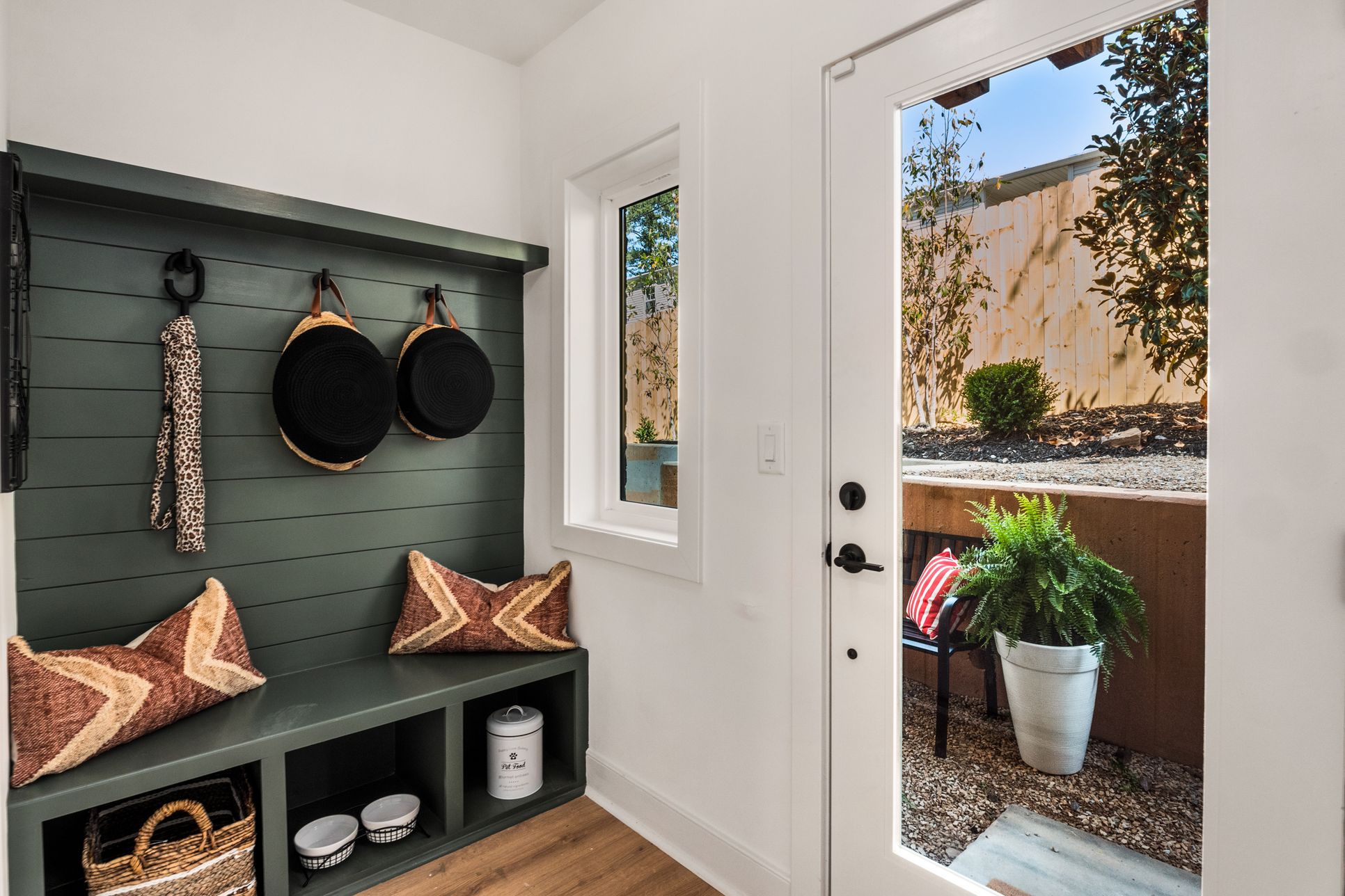 Pelham Square,30324