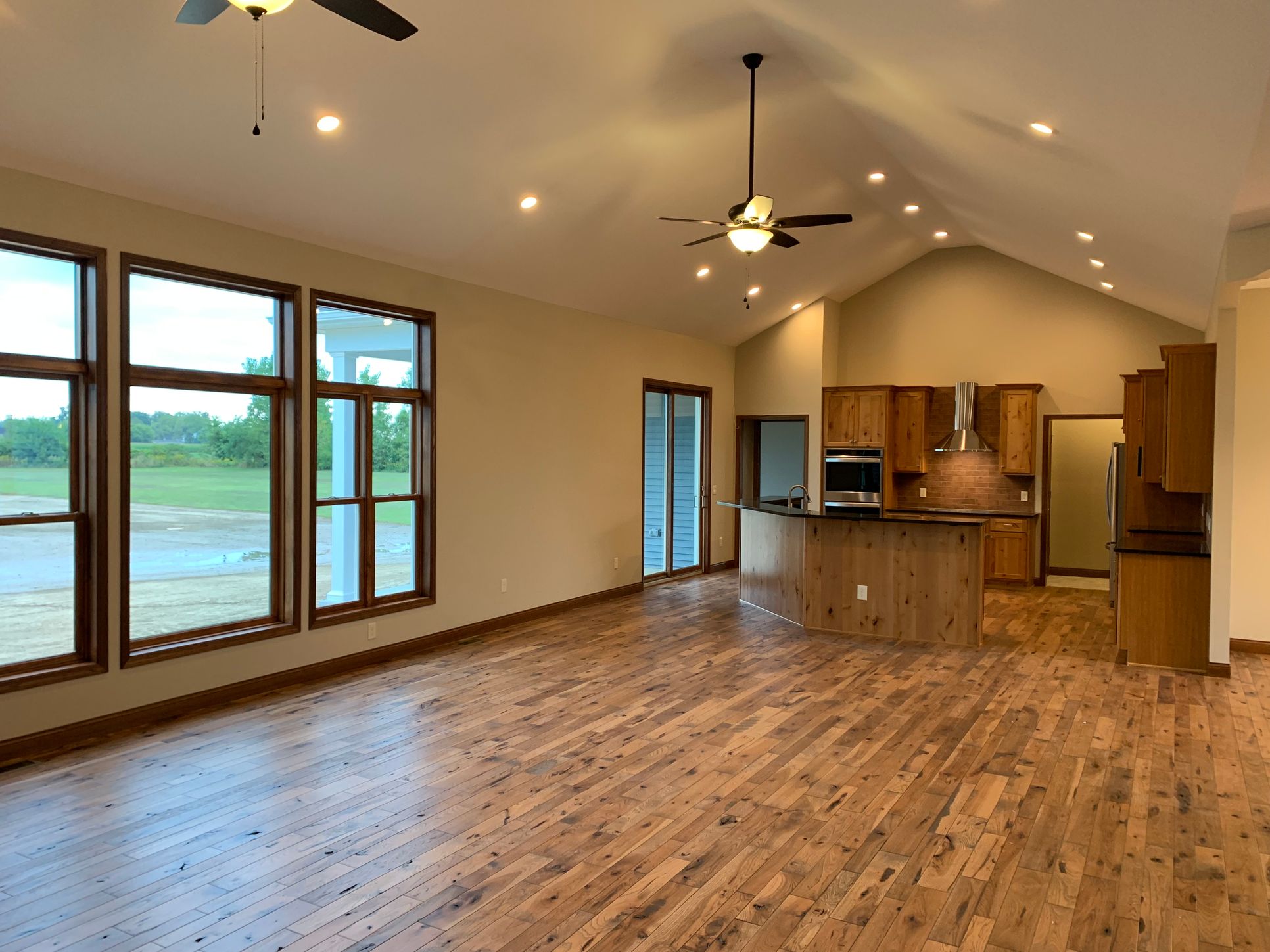 Great Lake Custom Homes,48145