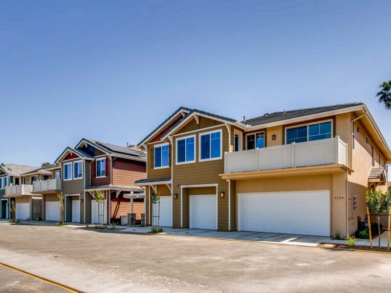 Nickel Creek Townhomes,92065