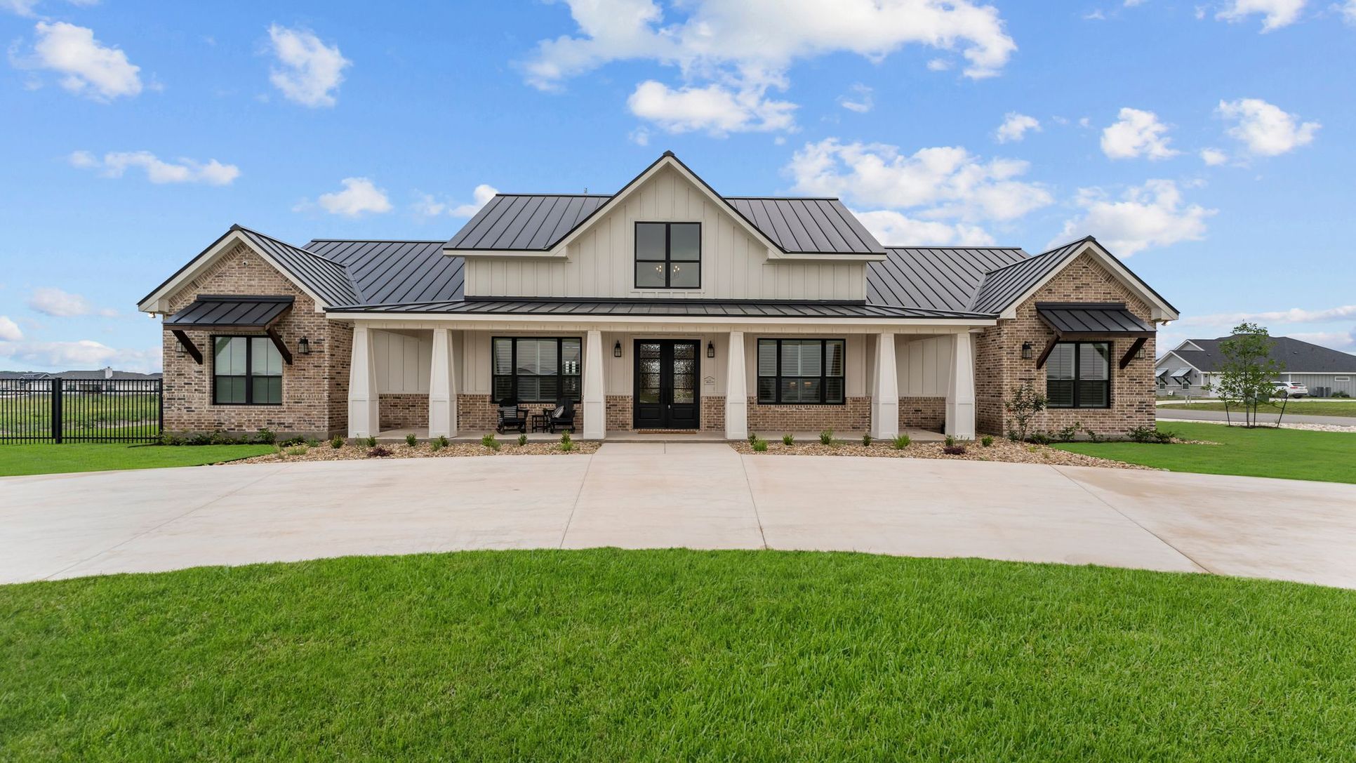 Century Oaks,78155
