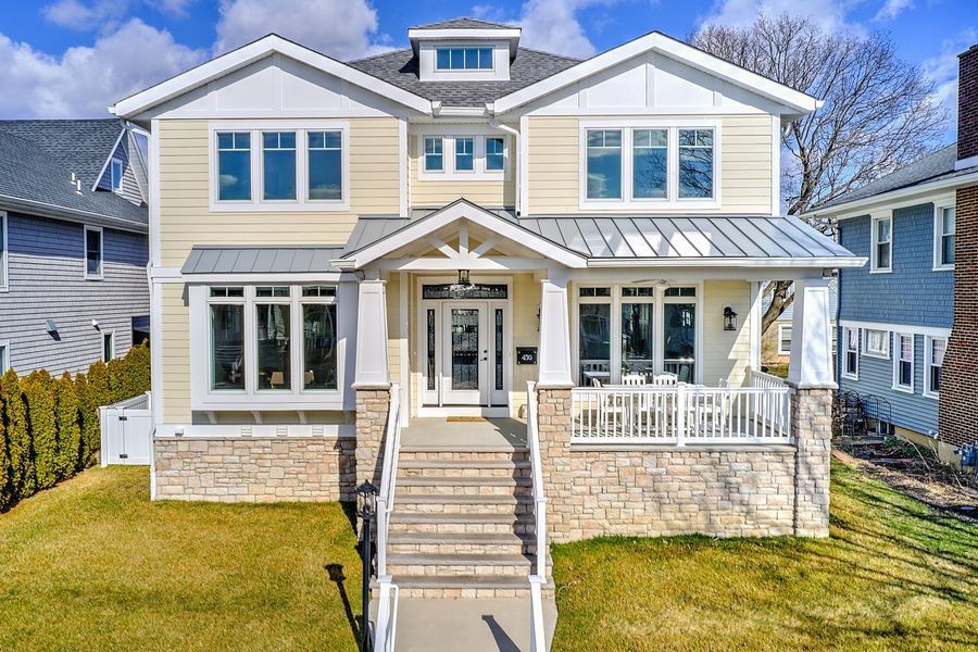 Dolphin Homes,08742