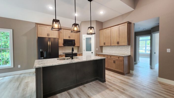Mongold Homes, LLC,47172