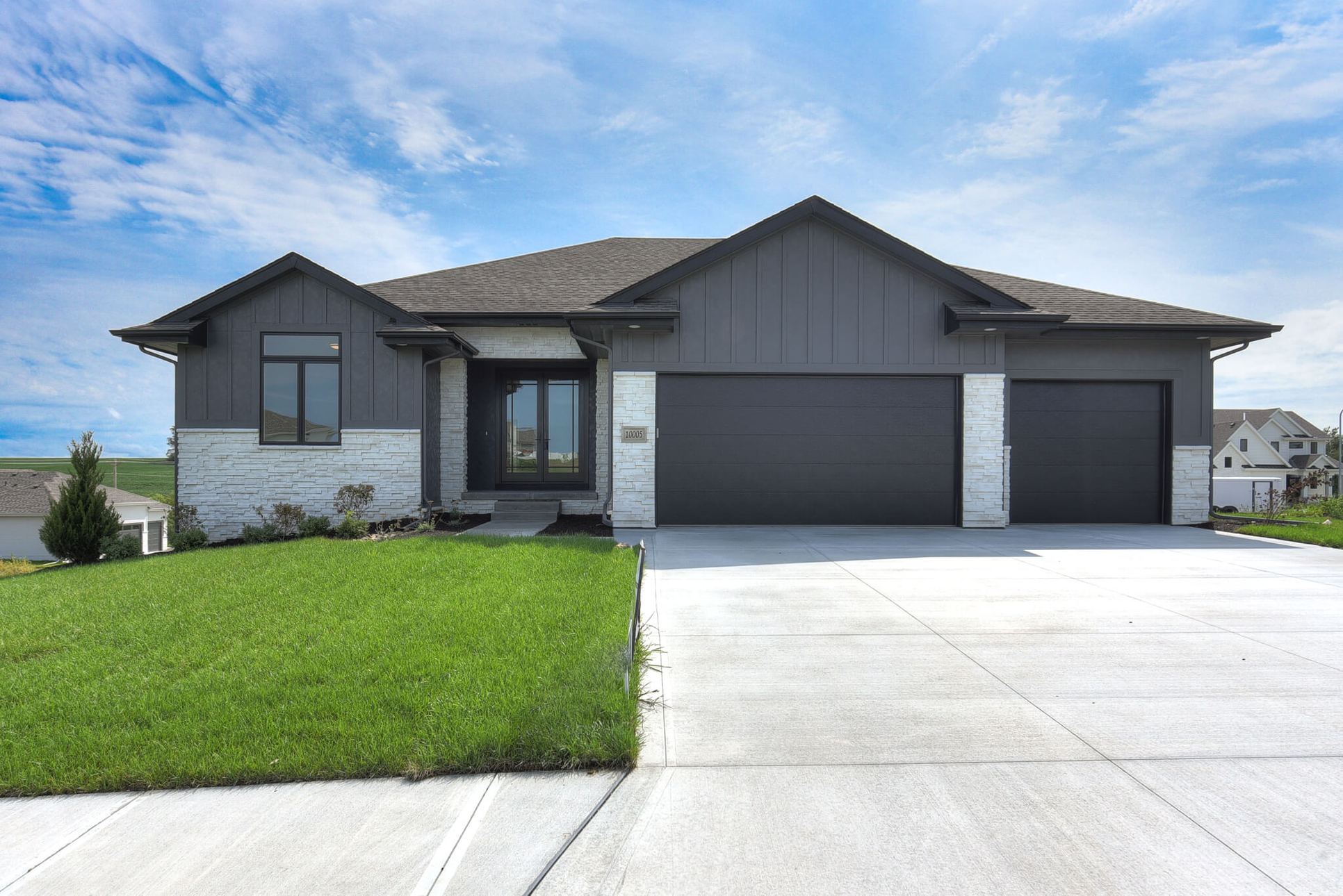 Zych Construction,68028