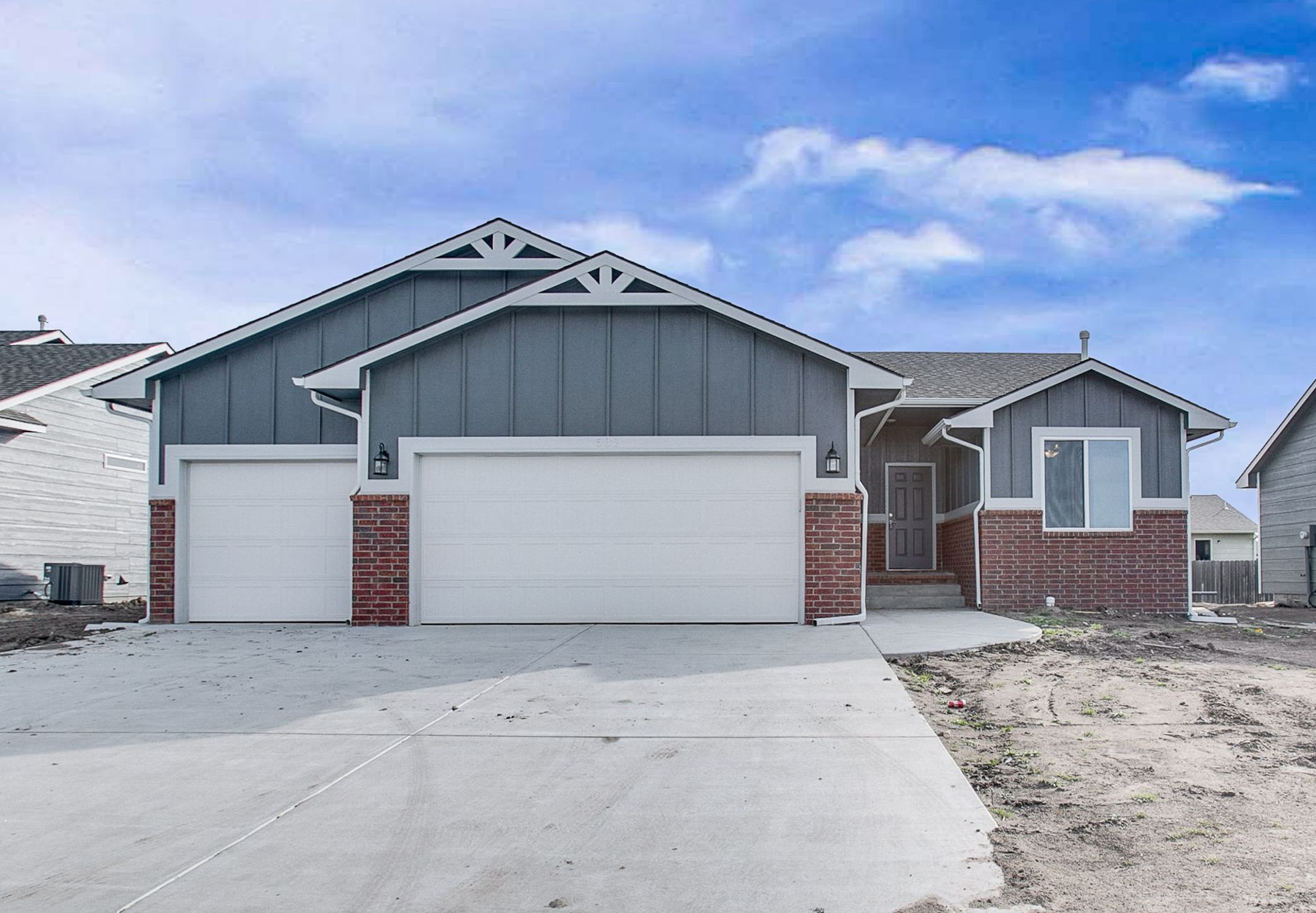 RJ Castle Homes,67205