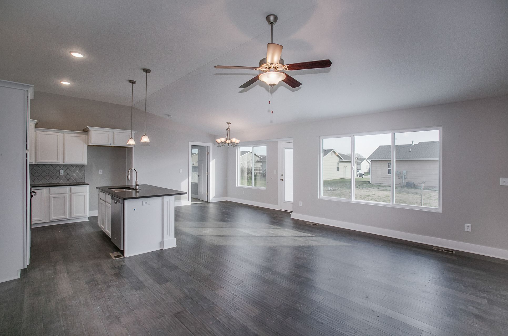 RJ Castle Homes,67205