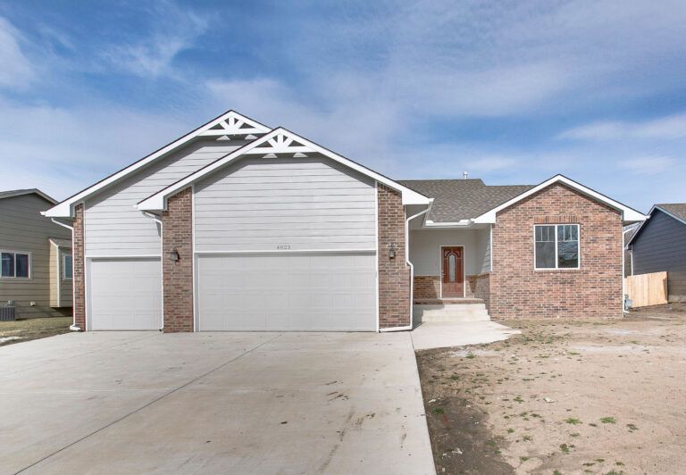 RJ Castle Homes,67205