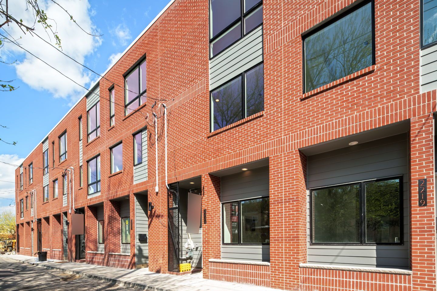 Fifteen ON Hope,19133