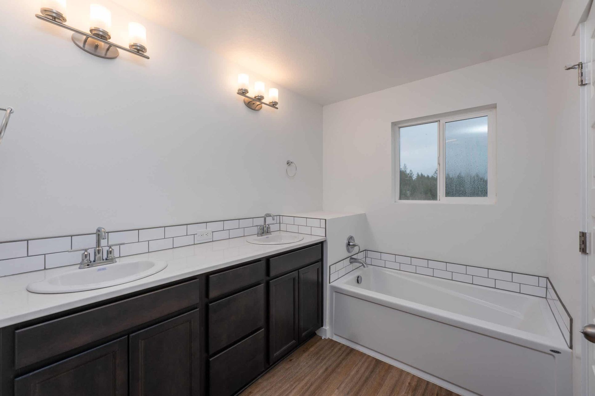 True Built Homes,98685