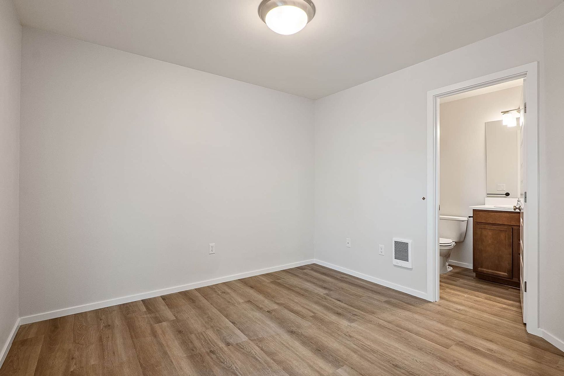True Built Homes,98685
