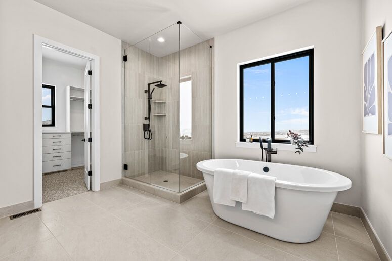 Celebrity Custom Homes,80124