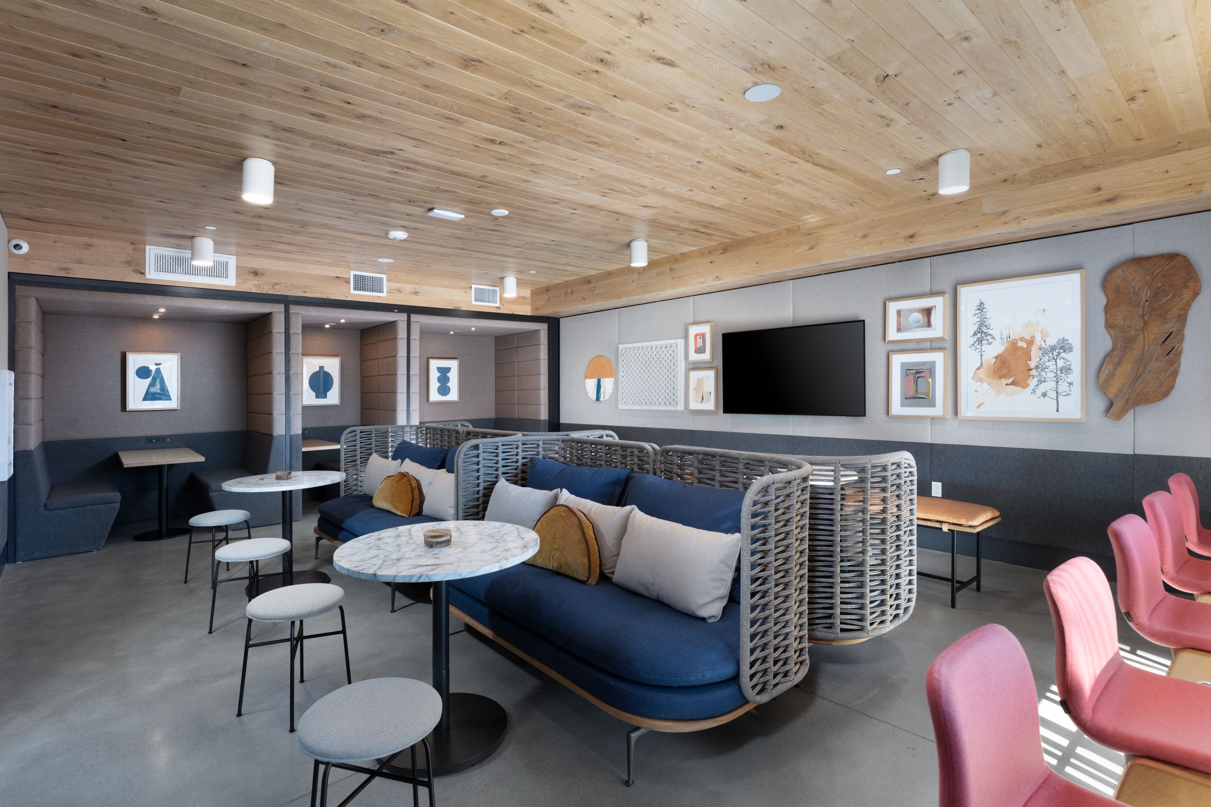 Star Harbor Apartments,94501