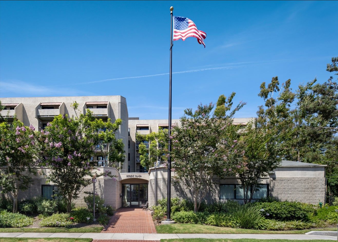 Regent Plaza,90301