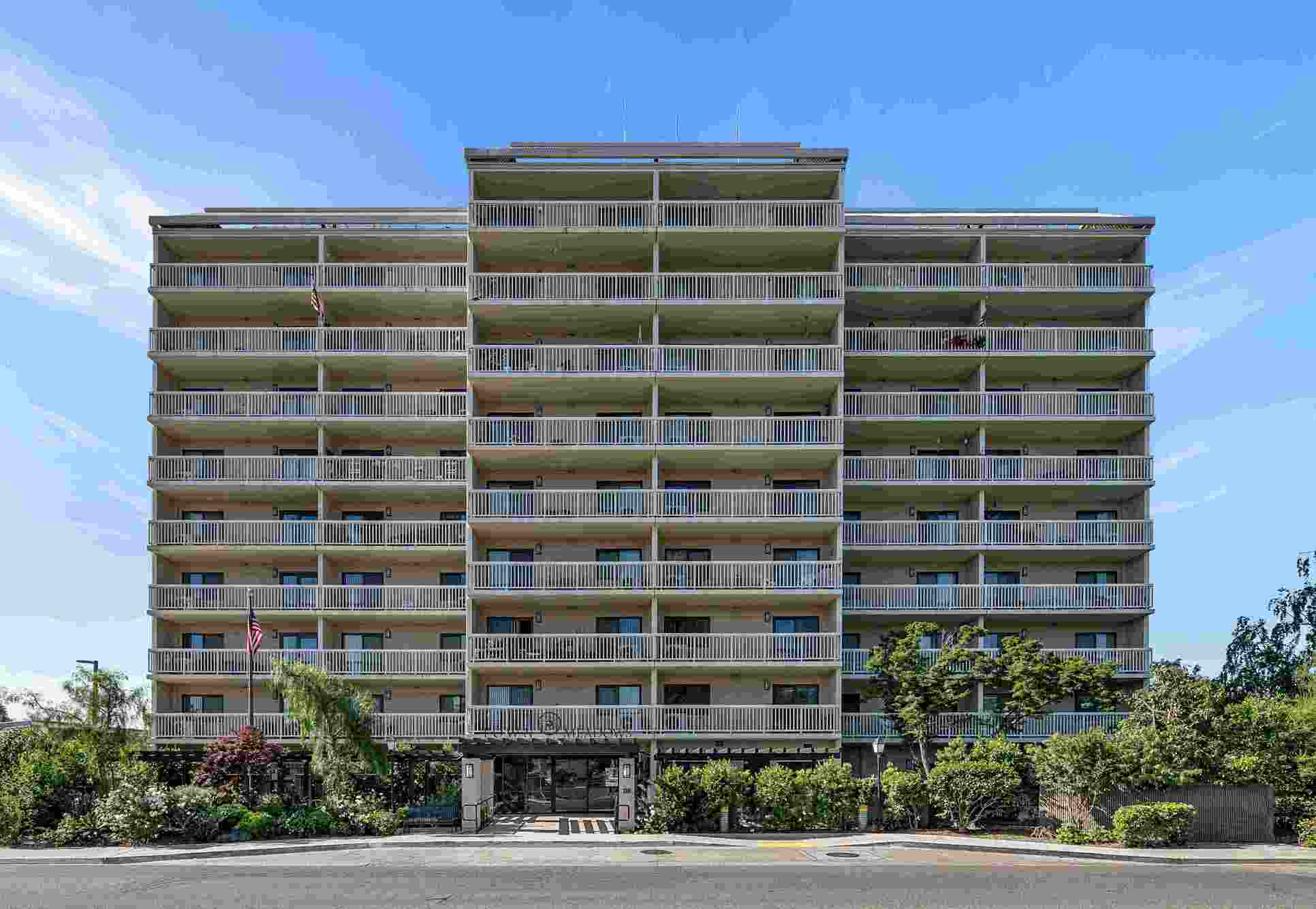 Town Meadows,93291