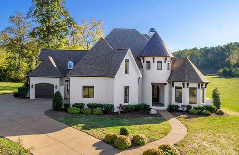 M Squared Custom Homes, LLC,37802