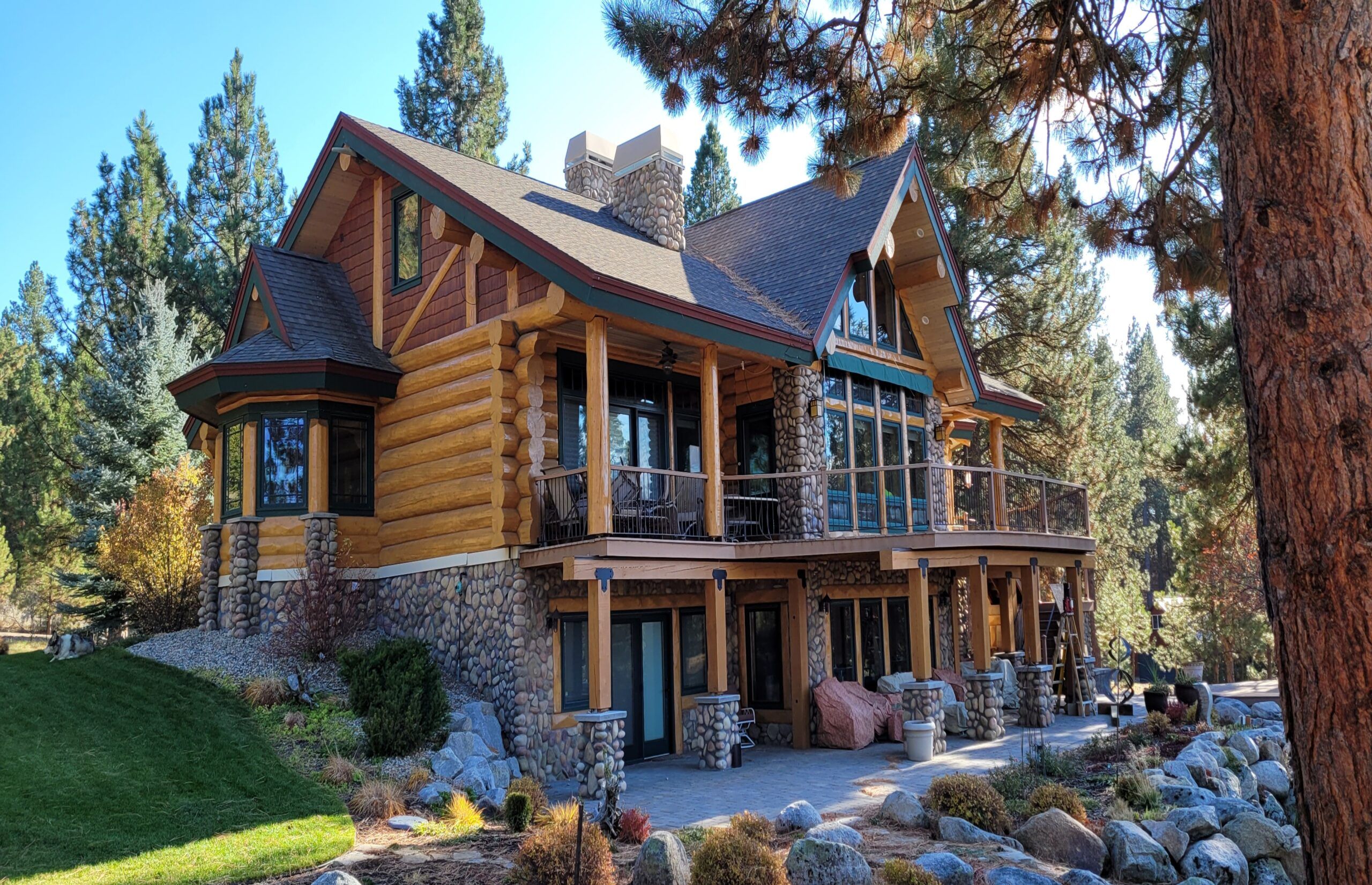 Paradise Mountain Log Homes,98922