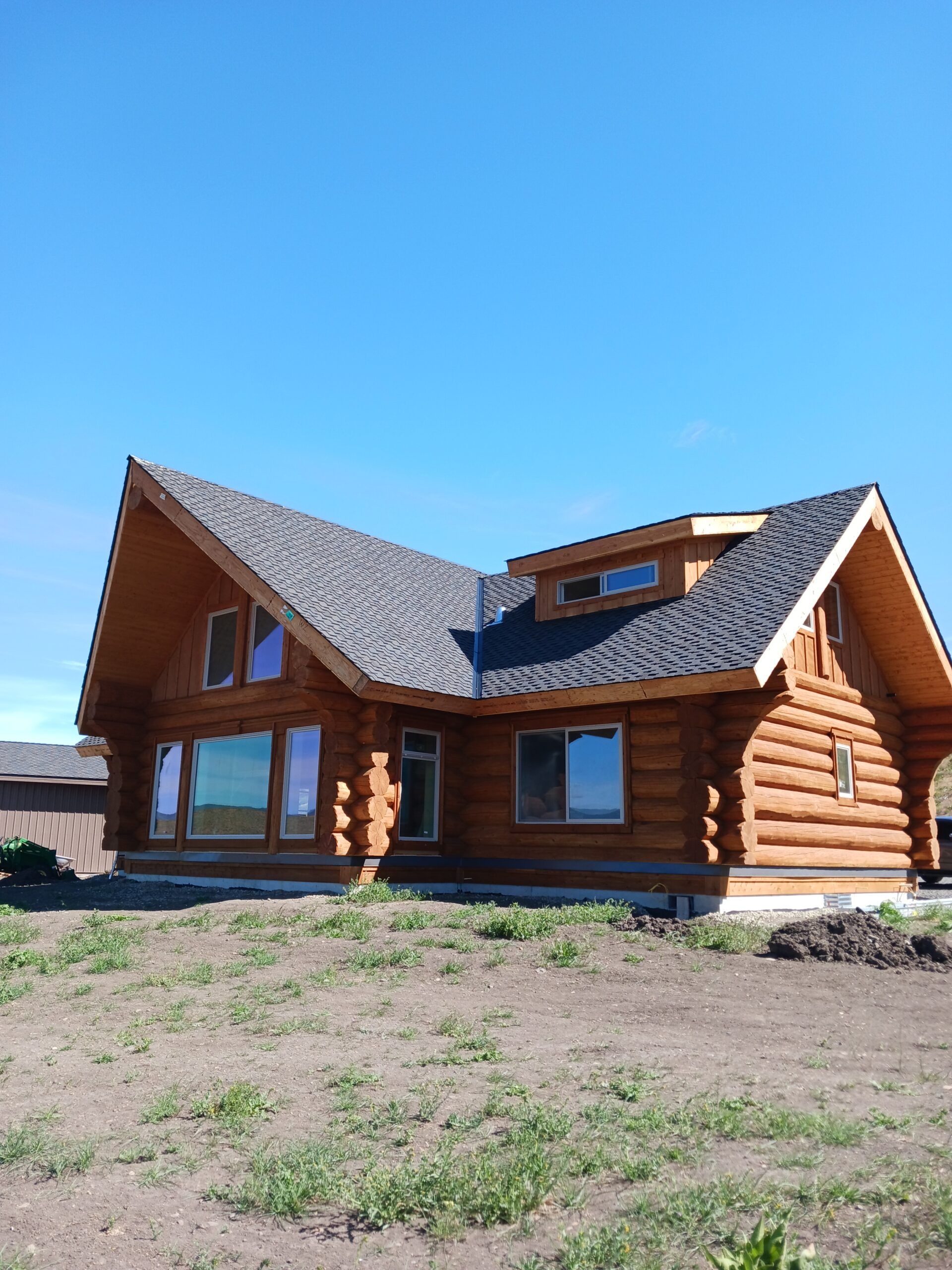 Paradise Mountain Log Homes,98922