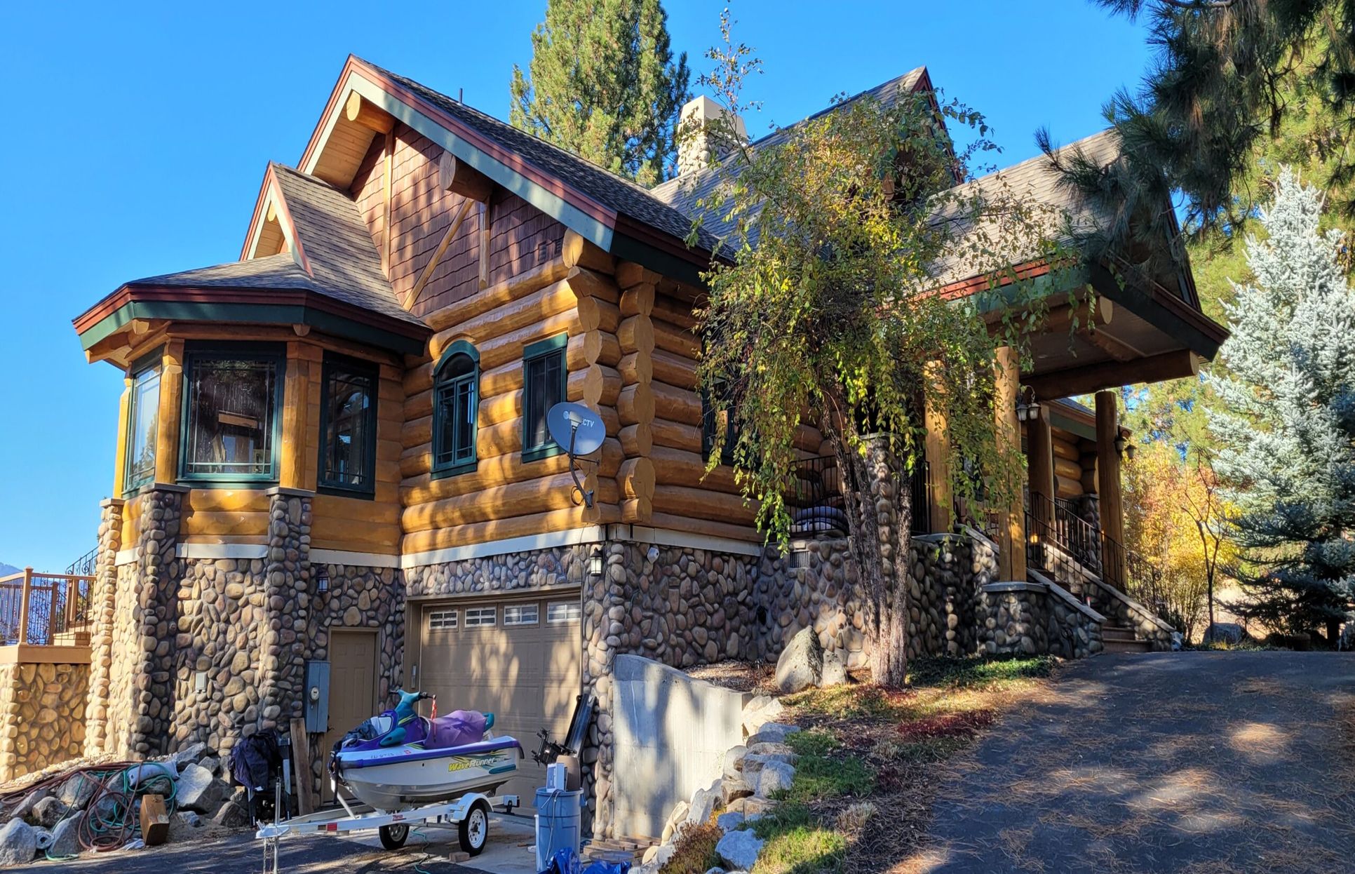 Paradise Mountain Log Homes,98922