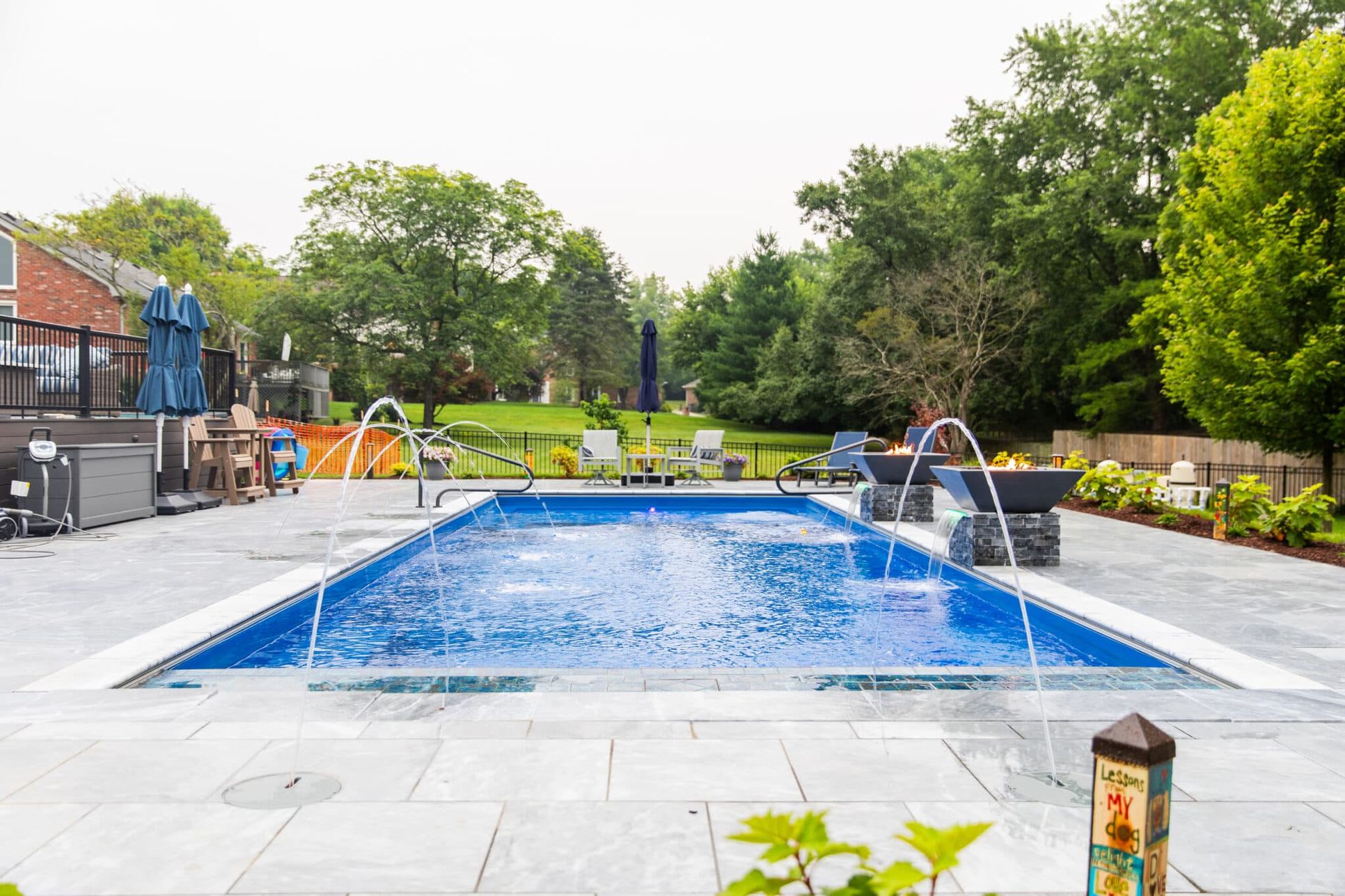 Luxury Pools & Outdoor Living,40243