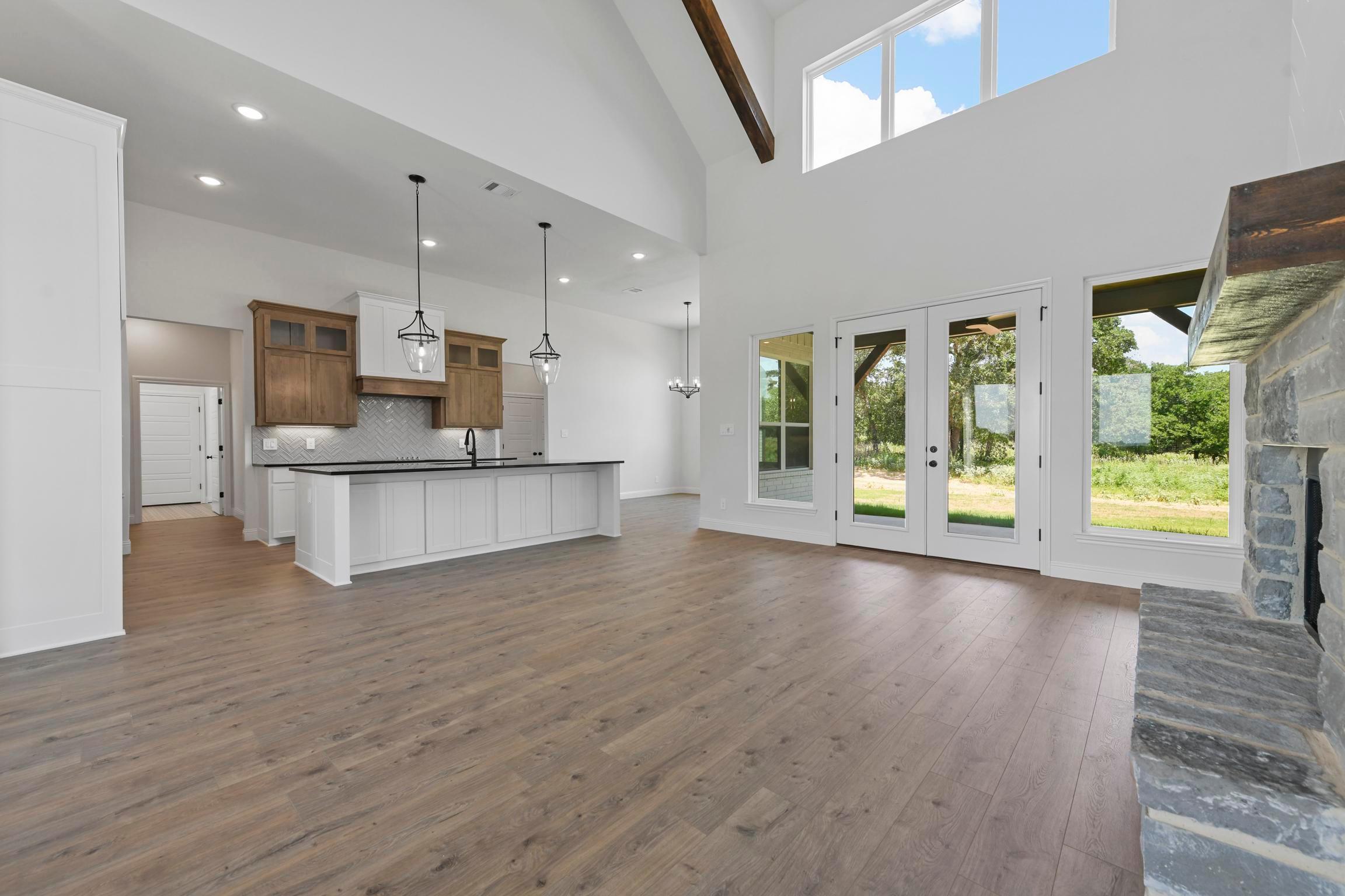 SaddleCrest Estates,76087