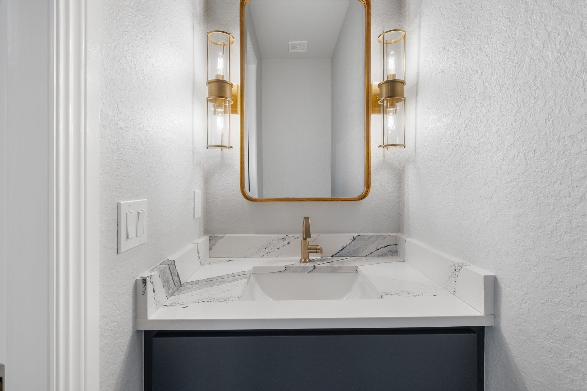 Harbor Home Builders,33950